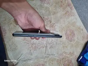 Google Smartphone Mid-Range 6GB RAM 128GB Storage