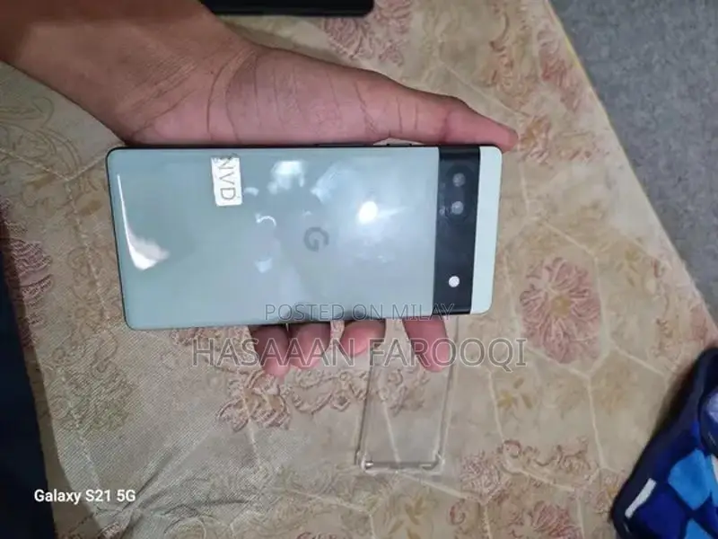 Google Smartphone Mid-Range 6GB RAM 128GB Storage