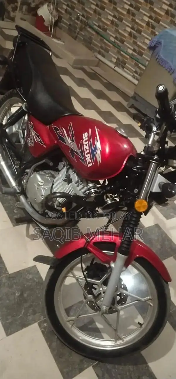 Suzuki GS 150 Motorcycle - Low Mileage, Well-Maintained