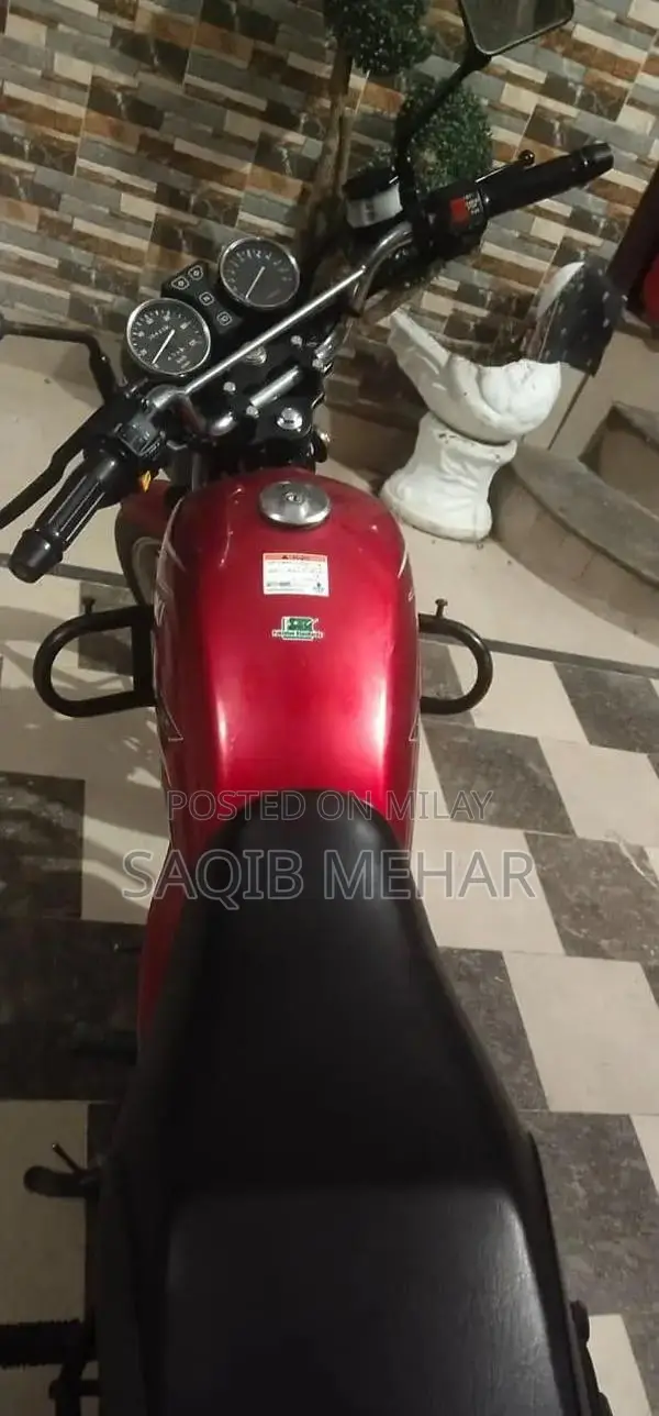 Suzuki GS 150 Motorcycle - Low Mileage, Well-Maintained