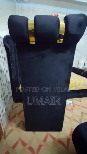 Solid Wood Bedroom Set: Full Bed, Side Tables, Dresser