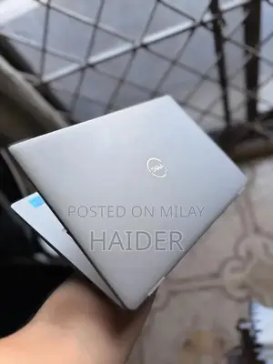 Photo - Dell Latitude Business Laptop - 11th Gen Intel Core i5