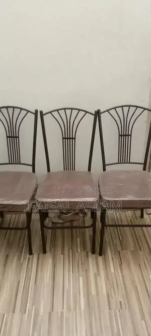 Ironrod Glass Top Dining Table with 6 Matching Chairs