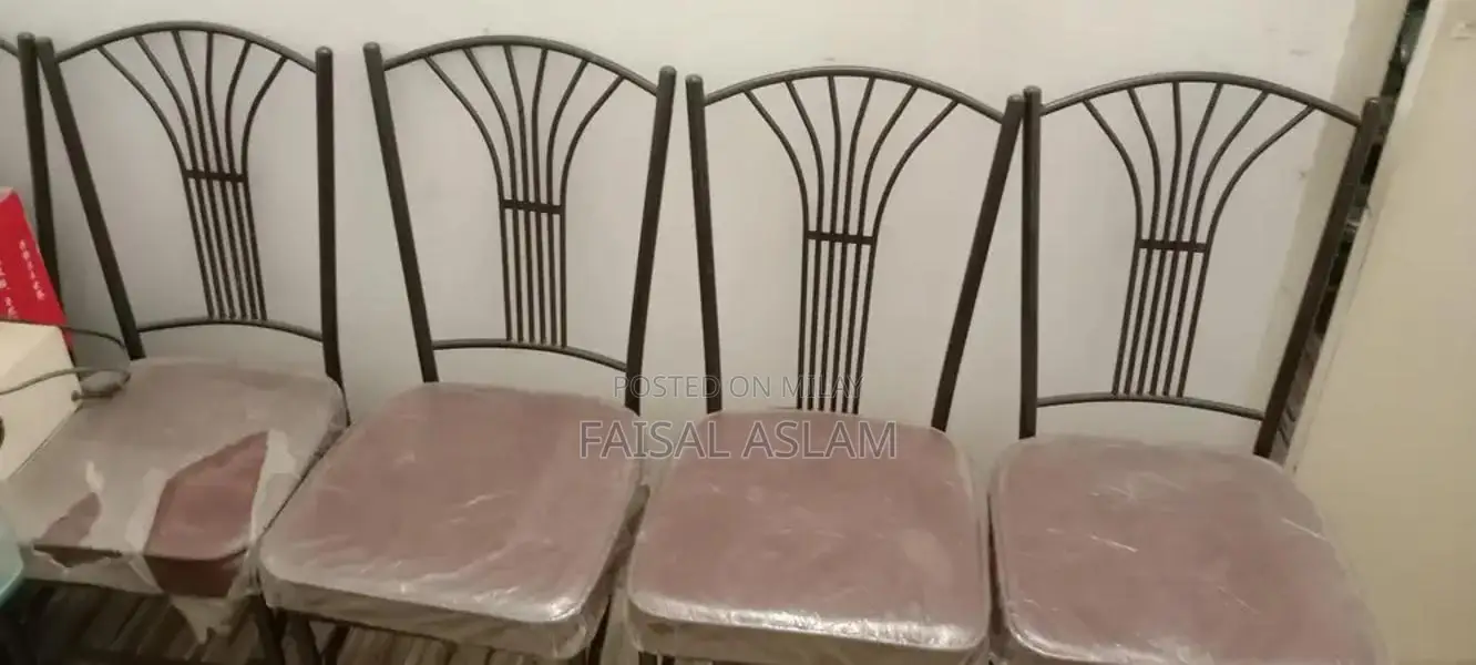 Ironrod Glass Top Dining Table with 6 Matching Chairs