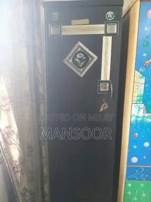 Single Wooden Wardrobe with Minor Door Issue