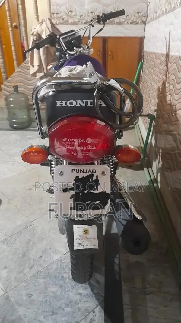 Honda CG 125 Motorcycle - 2022 Model Excellent Condition