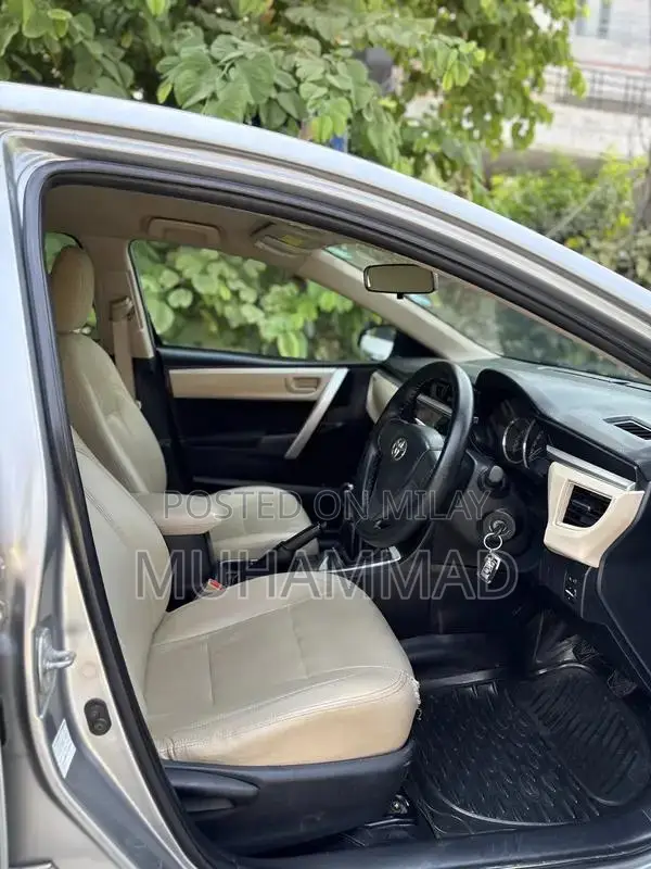 Toyota Corolla GLi Sedan - Low Mileage Reliable Sedan