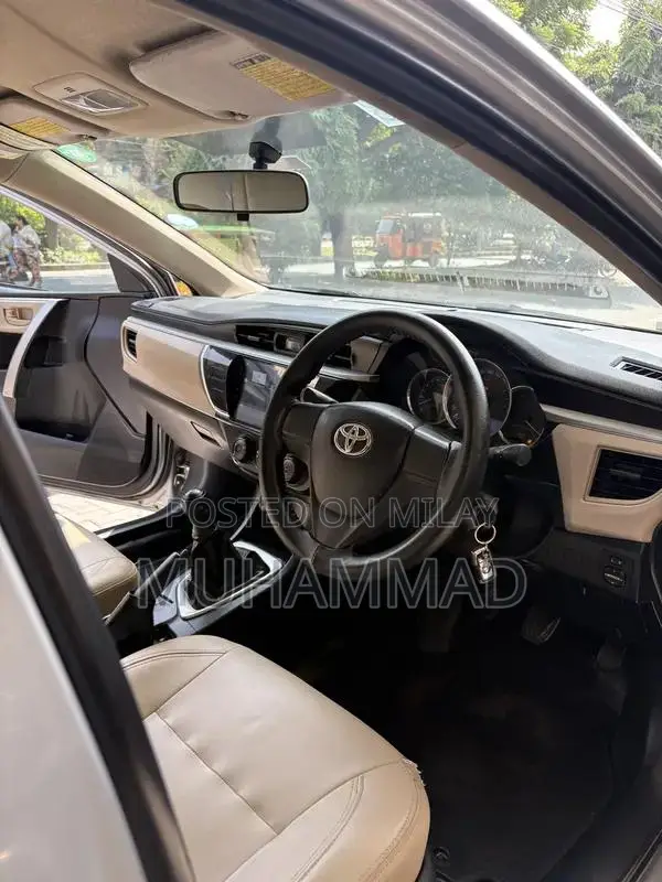 Toyota Corolla GLi Sedan - Low Mileage Reliable Sedan