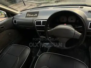 Suzuki Cultus 2016 Compact Sedan - Reliable Urban Vehicle