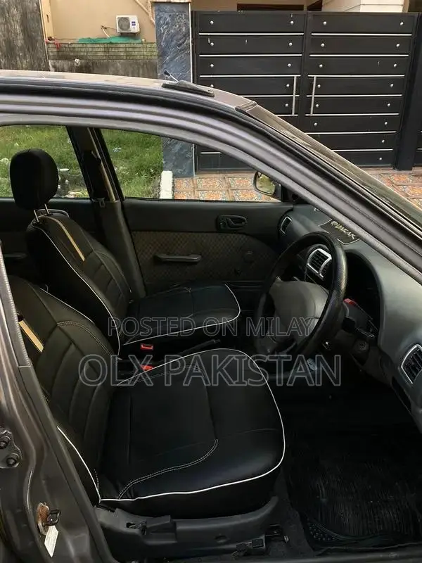 Suzuki Cultus 2016 Compact Sedan - Reliable Urban Vehicle