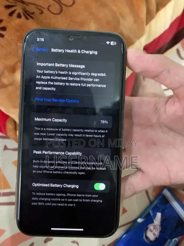 Apple iPhone 11 - Waterproof Smartphone with Original Battery