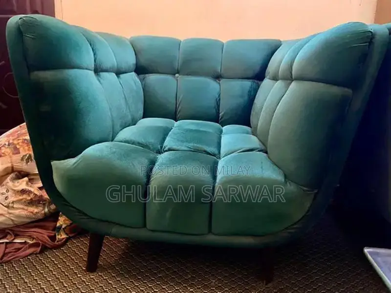 7-Seater Sofa Set with Complementary Combed Sofa