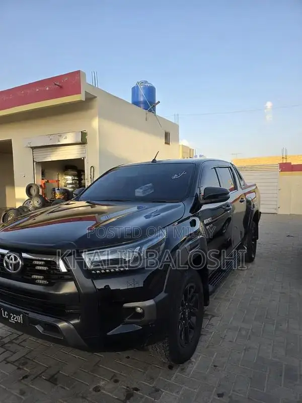 Toyota Hilux Revo Rocco 4x4 Automatic SUV 2022
