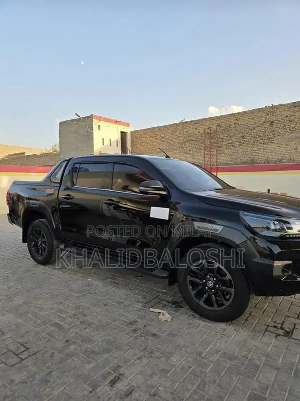 Toyota Hilux Revo Rocco 4x4 Automatic SUV 2022