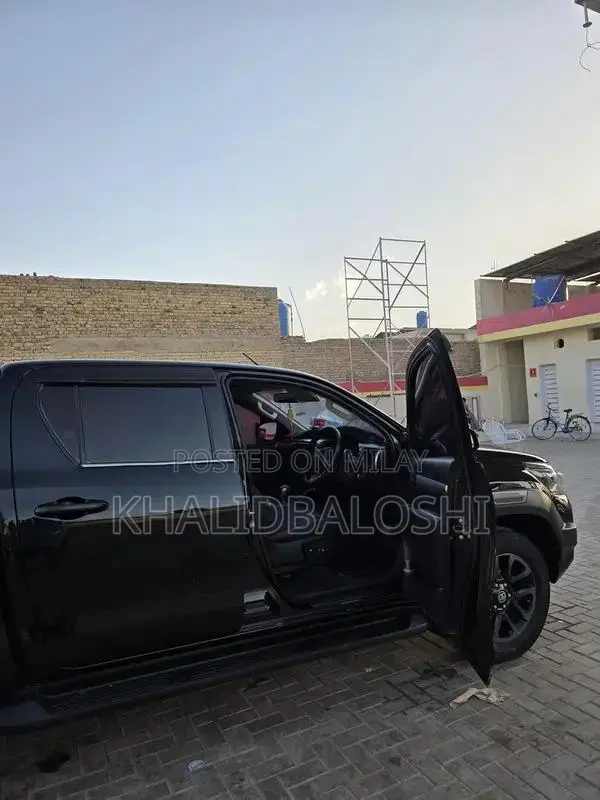 Toyota Hilux Revo Rocco 4x4 Automatic SUV 2022
