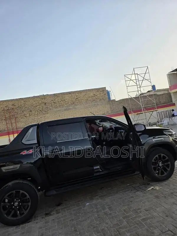 Toyota Hilux Revo Rocco 4x4 Automatic SUV 2022