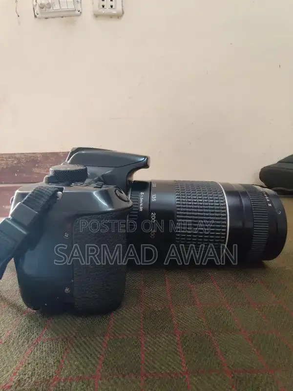 Canon 1300d DSLR Camera with 75-300mm Zoom Lens Kit