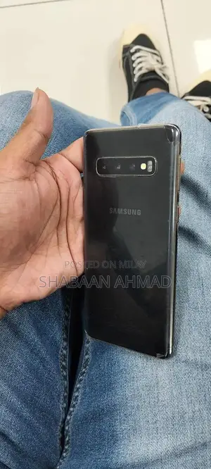 Photo - Samsung Galaxy S10 - 8GB RAM, 128GB Storage, Dual SIM, Excellent Condi