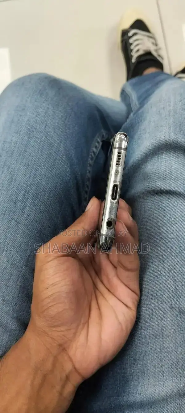 Samsung Galaxy S10 - 8GB RAM, 128GB Storage, Dual SIM, Excellent Condi