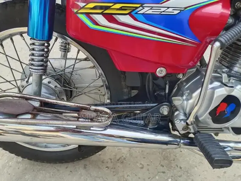 2022 Honda 125cc Motorcycle - Excellent Condition