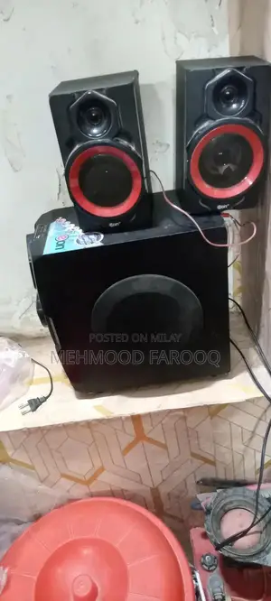 Boffar Portable Speaker - Compact 10x10 Audio Device