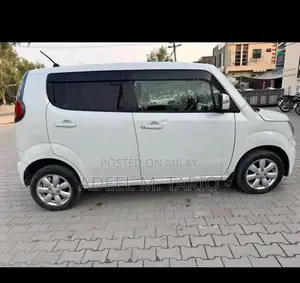 Efficient Family Sedan with Excellent Fuel Economy