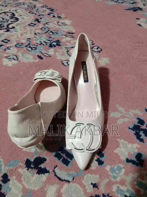 Women's Stylish Leather Shoes - Size 38 European Comfort Fit