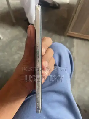 Photo - Vivo Y200 Smartphone Dual SIM Mid-Range Device