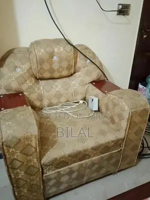 Large 6 Seater Sofa Set with Mixed Condition Seats