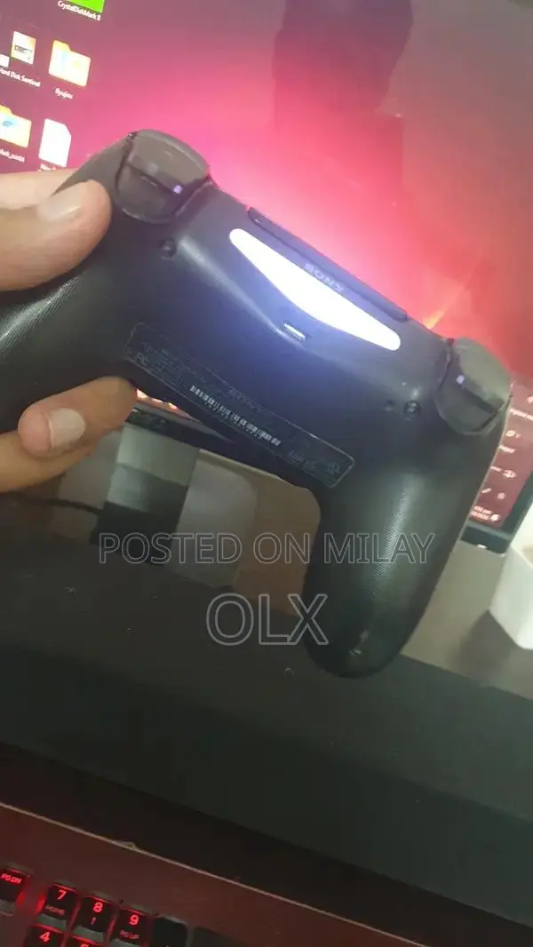 Sony PlayStation 4 Original Wireless Controller - Black