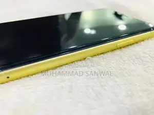 Pre-Owned Mobile Phone with Great Battery Backup