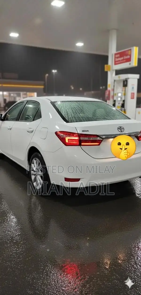 Toyota Corolla GLI Sedan - Well-Maintained 2015 Model