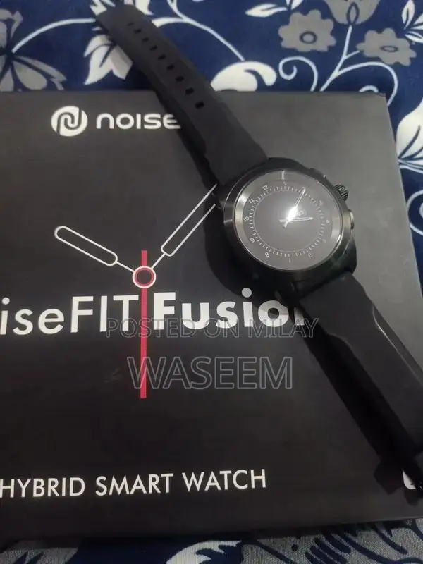Noise Fit Hybrid Smart Watch - Advanced Fitness Tracker with Smartwatc