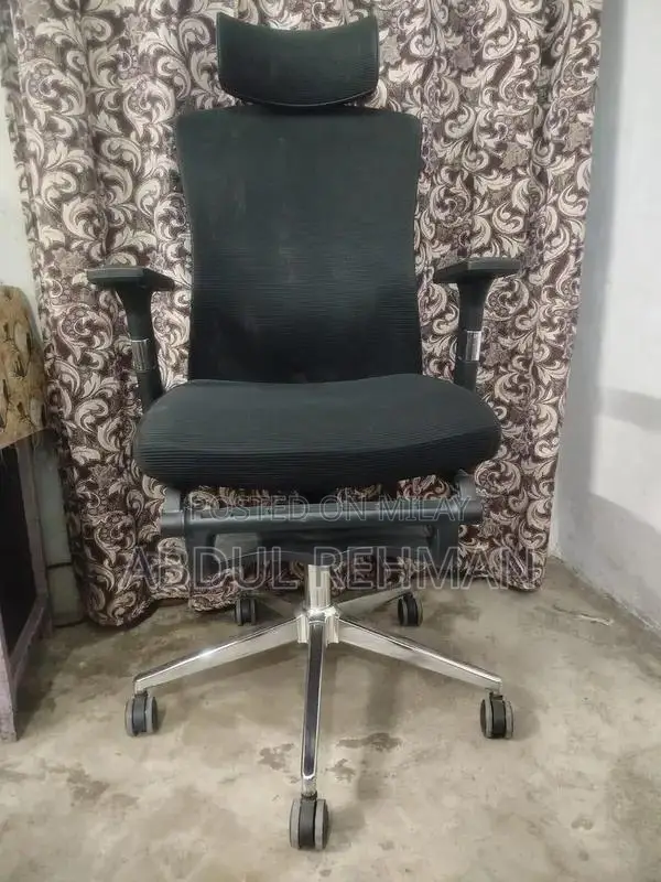 Ergonomic Steel Base Office Chair with Adjustable Features