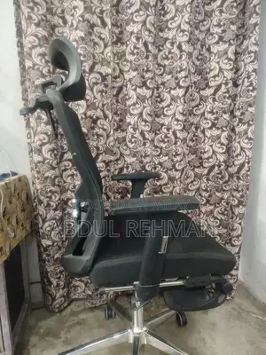 Ergonomic Steel Base Office Chair with Adjustable Features