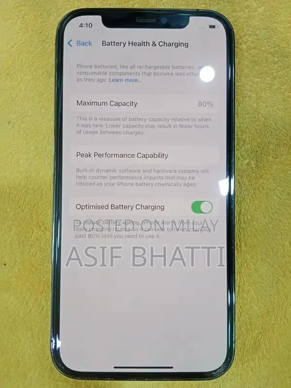 Apple iPhone 128GB Smartphone - Excellent Condition