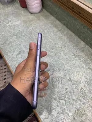 Apple iPhone 11 64GB Purple Smartphone