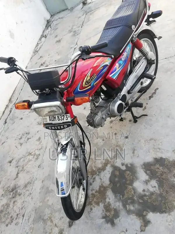 Vintage United Watch - Classic Analog Timepiece for Men