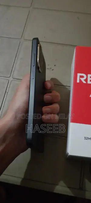 Redmi A5 Smartphone - 128GB, 4GB RAM, Excellent Condition, Barely Used