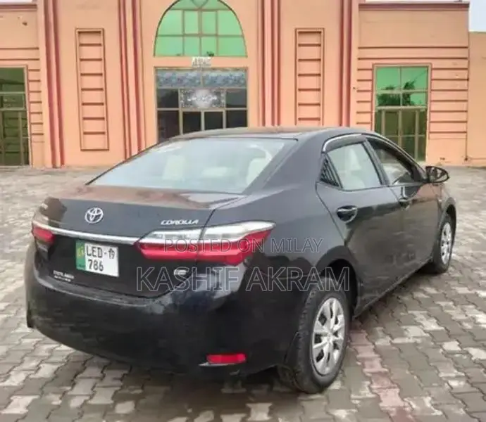Toyota Corolla GLI Sedan - 2019 Model