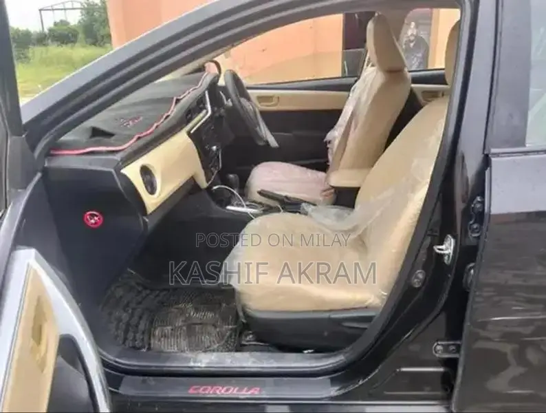 Toyota Corolla GLI Sedan - 2019 Model