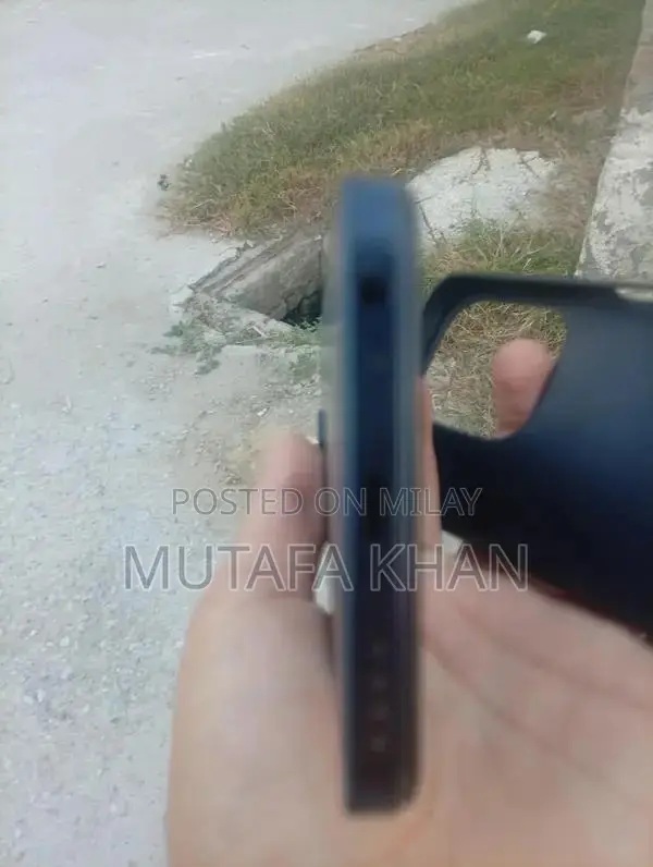 Apple iPhone 11 64GB, 4GB RAM, Excellent Condition, Fully Functional