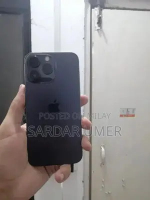 Photo - Apple iPhone 14 Pro Max 256GB Deep Purple Smartphone