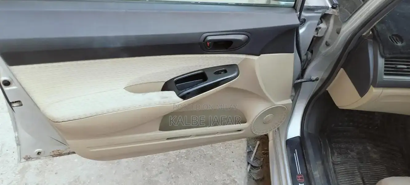 2006 Honda Civic Sedan - Manual Transmission Compact Car