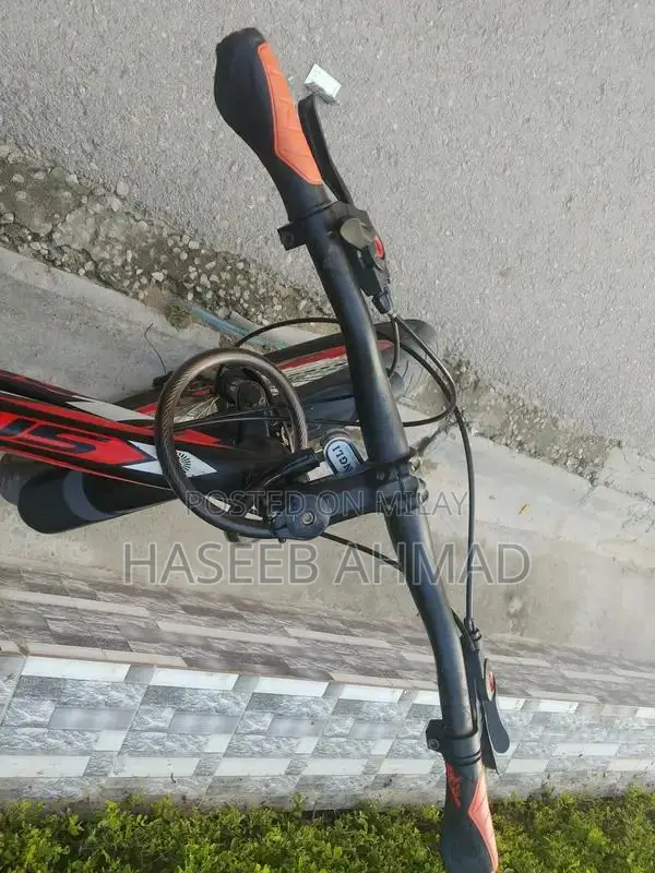 Plus MTB 26-inch Mountain Bike with 11 Gears