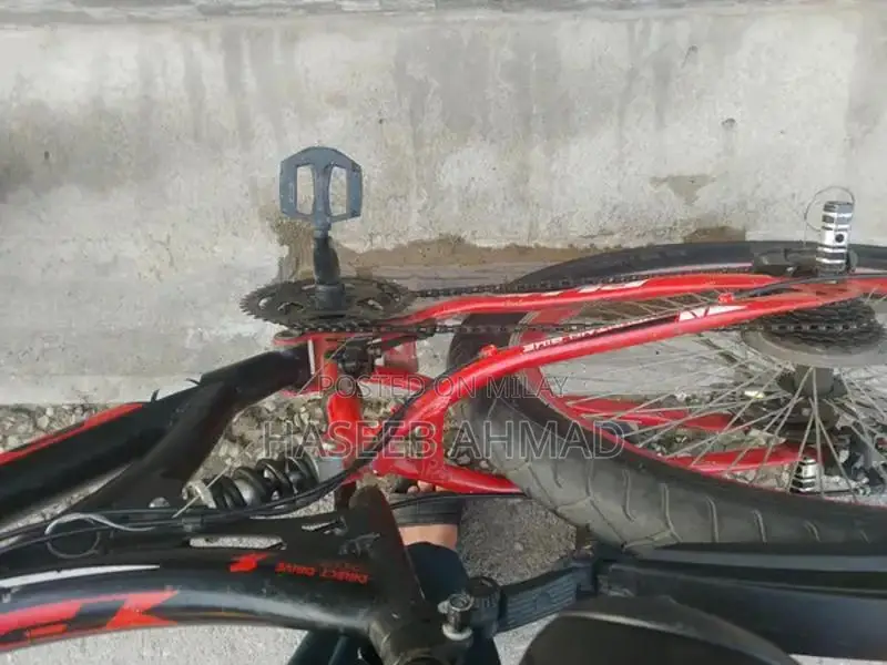 Plus MTB 26-inch Mountain Bike with 11 Gears