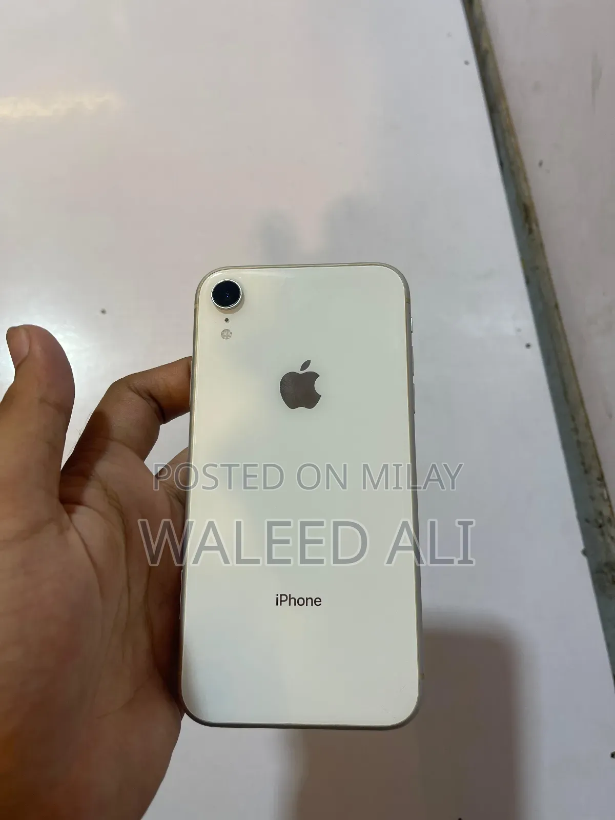 New Apple XR 128 GB White