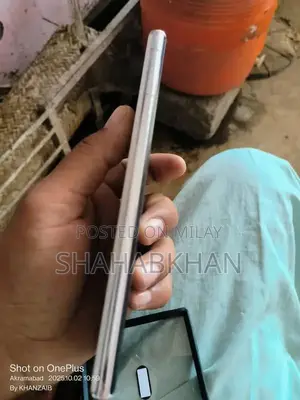 Samsung Galaxy S22 Ultra High-Performance Smartphone