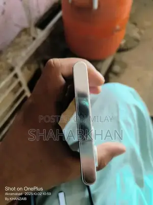 Samsung Galaxy S22 Ultra High-Performance Smartphone