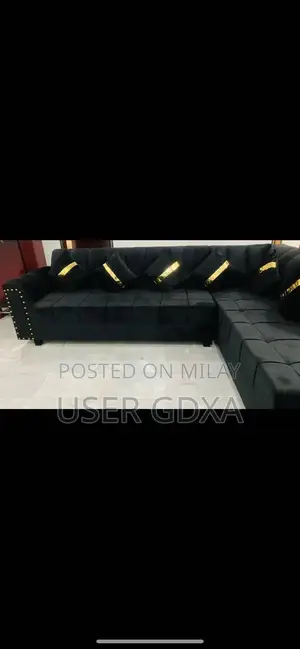 Photo - Spacious 6-Seater L-Shaped Corner Sofa in Excellent Condition